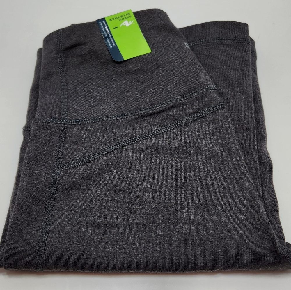Athletic Works Women's Interlock Knit Core Yoga Pant Grey